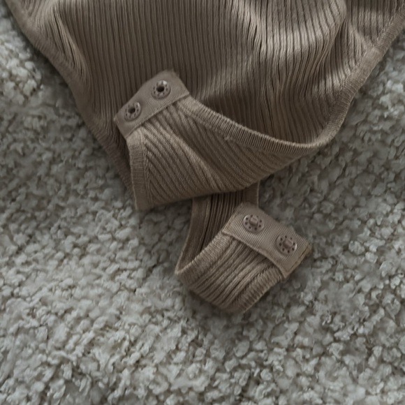 Bershka Brown Cut Out Bodysuit - Picture 3 of 7